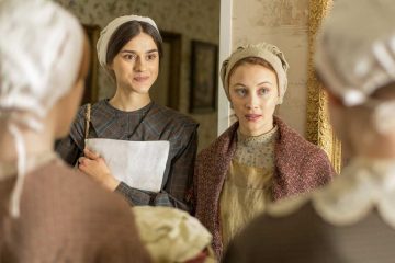 Sarah-Gadon-and-Rebecca-Liddiard-in-Alias-Grace-(2017)