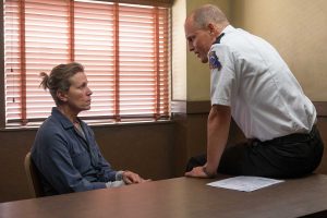 Frances-McDormand-and-Woody-Harrelson-in-the-film-THREE-BILLBOARDS-OUTSIDE-EBBING,-MISSOURI.-Photo-by-Merrick-Morton.-©-2017-Twentieth-Century-Fox-Film-Corporation-All-Rights-Reserved