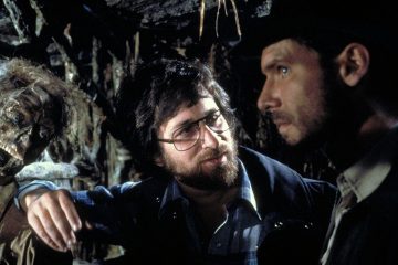 Harrison-Ford-and-Steven-Spielberg-in-Raiders-of-the-Lost-Ark-(1981)