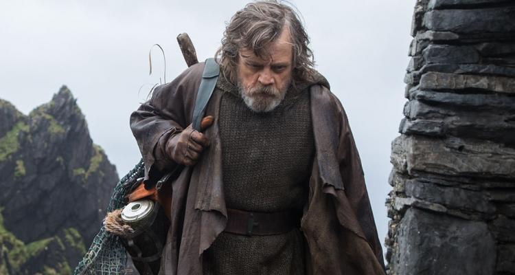 Mark Hamill 'Loves' Star Wars: The Last Jedi's Ending