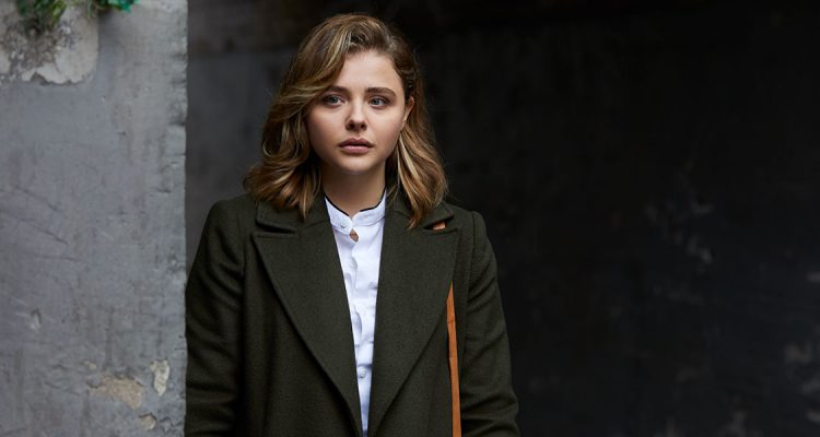 Chloe Grace Moretz Has a Super-Cute Styling Trick to Amp Up an All