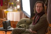 Wes Anderson Talks ‘Henry Sugar’ & Experimenting With A Narrative Method That “Doesn’t Exist In Any Other Film”