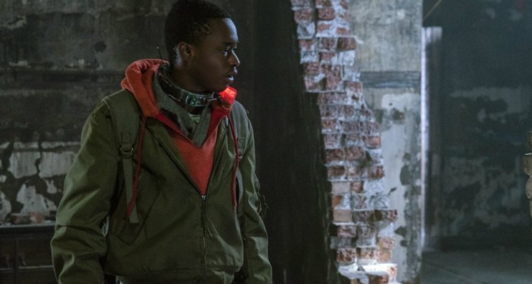 captive state ashton sanders