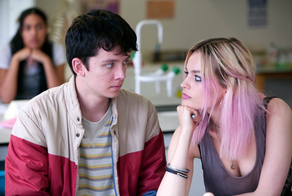 Miley Cyrus Sex Tape Pornhub - Netflix's 'Sex Education' Is Hilarious, Raunchy, Sweet & An Utter Joy To  Binge [Review]