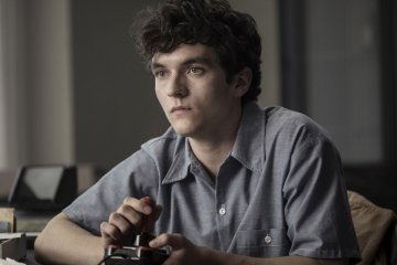 Black Mirror Bandersnatch Fionn Whitehead