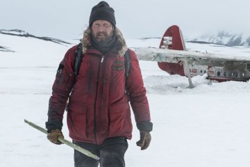 mads mikkelson arctic