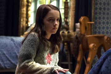 Mckenna Grace in The Haunting of Hill House (2018)