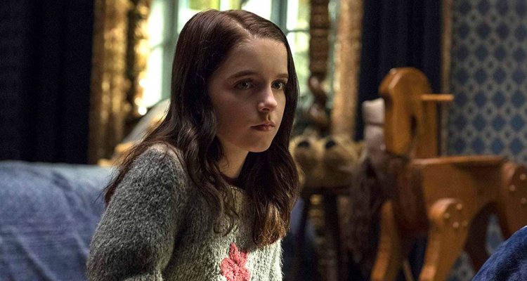 Mckenna Grace in The Haunting of Hill House (2018)