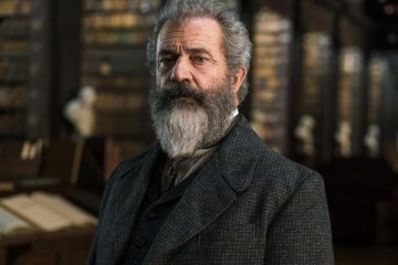 Mel Gibson Professor and the Madman