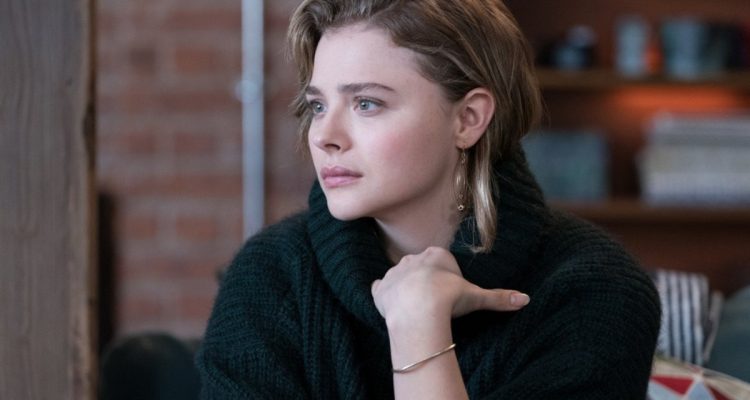  Which 1 of these 6 Photos of CHLOE GRACE MORETZ