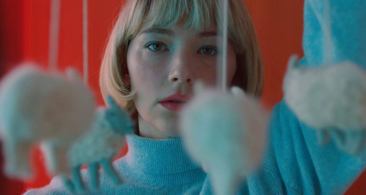 Swallow film haley Bennett