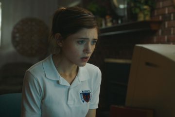 Bound Teen - Yes, God, Yes' Trailer: Natalia Dyer Stars In A Comedy About A Catholic  Teen's Sexual Awakening