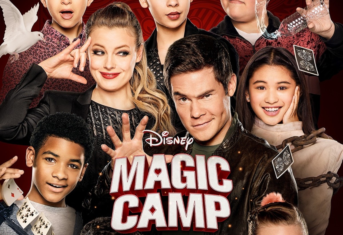 Magic Camp 'Trailer: Adam Devine y Gillian Jacobs son magos rivales en New Disney+ Film de' Mean Girls 'Directora