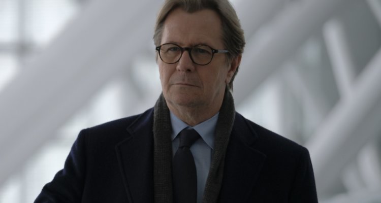 Gary-Oldman-Crisis-1