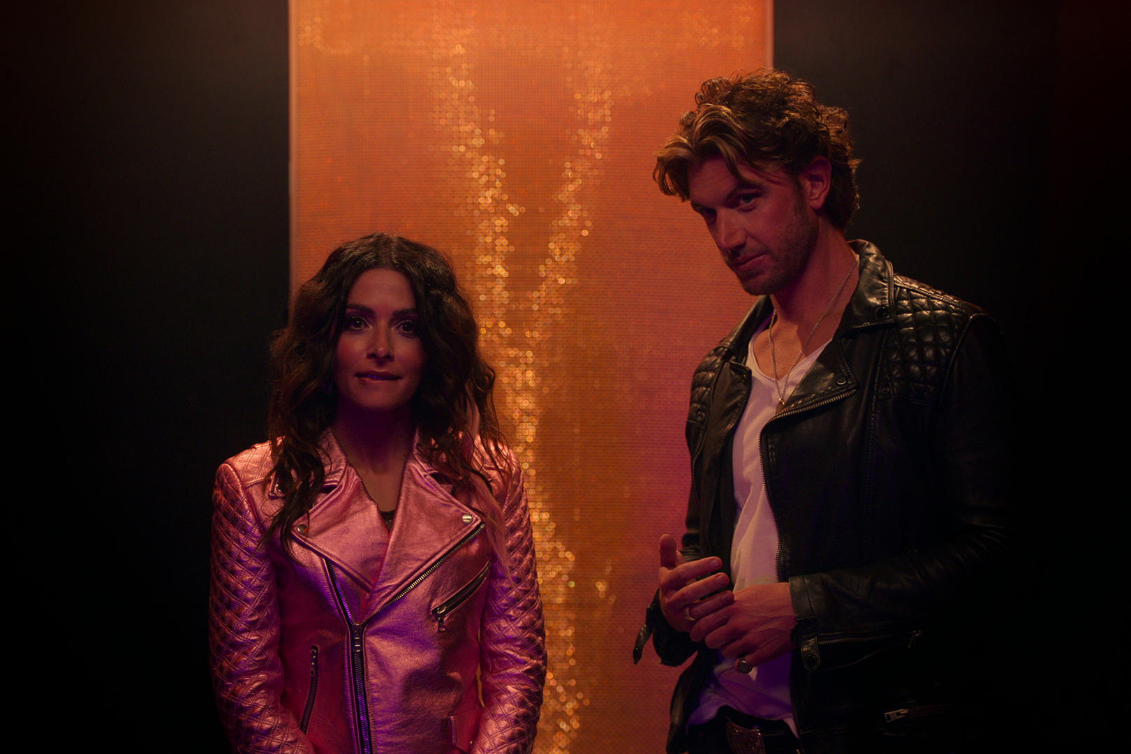 Sex/Life Trailer Sarah Shahi Dreams Of Her Wild Past In Netflixs Latest Drama Series pic