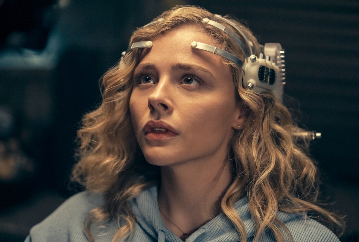The Underrated Chloe Grace Moretz War Movie You Can Catch On Hulu