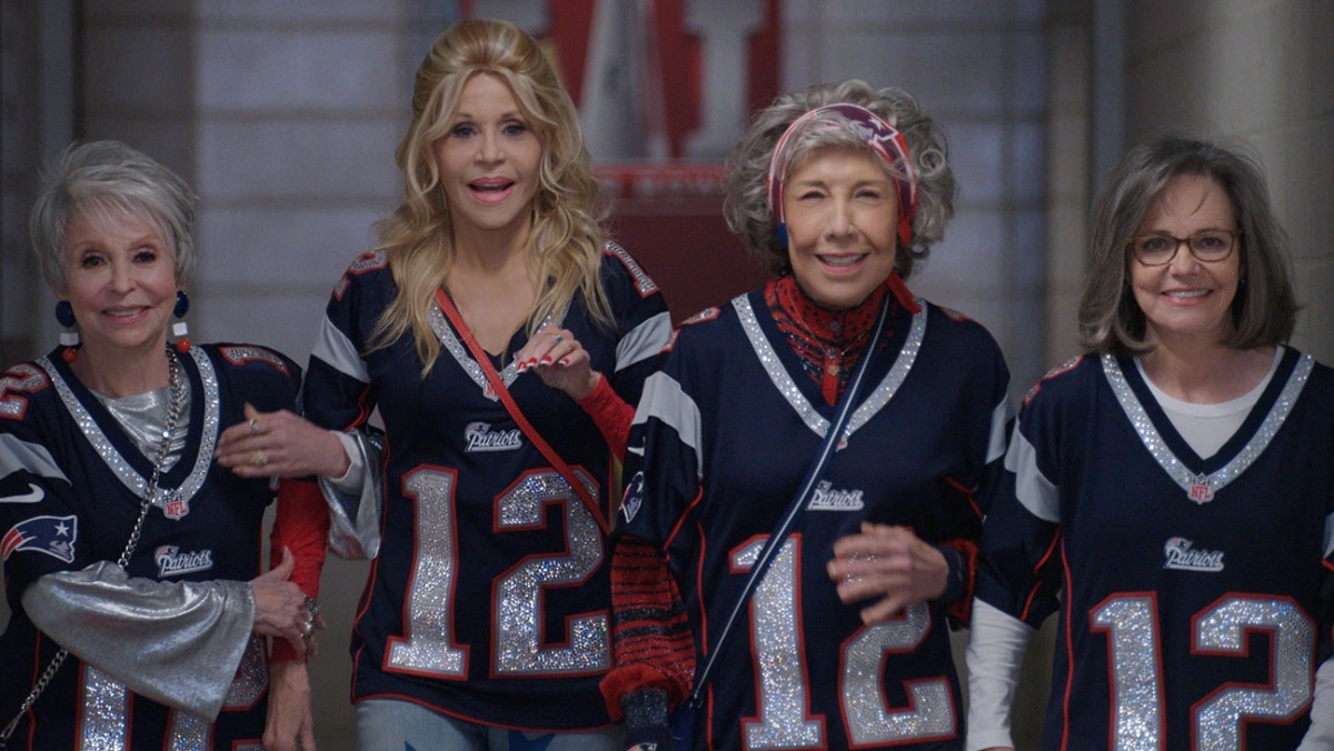 80 For Brady' Review: Amiable Football Comedy's Sitcom Antics Make