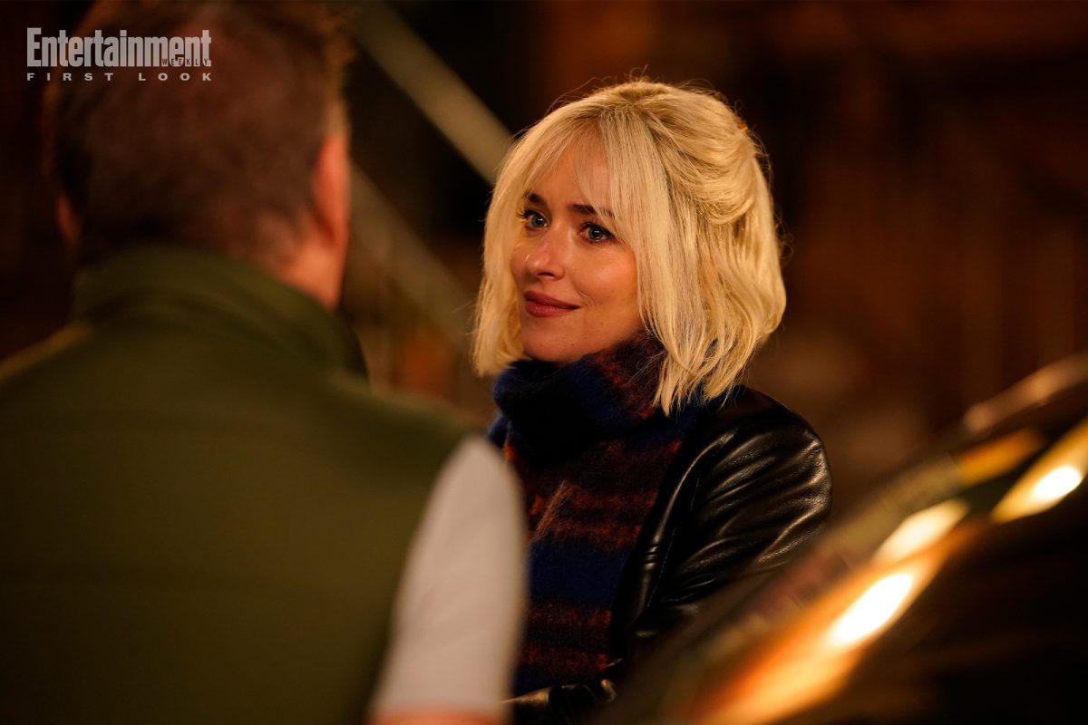 'Daddio' First Look Dakota Johnson & Sean Penn Star In SingleLocation