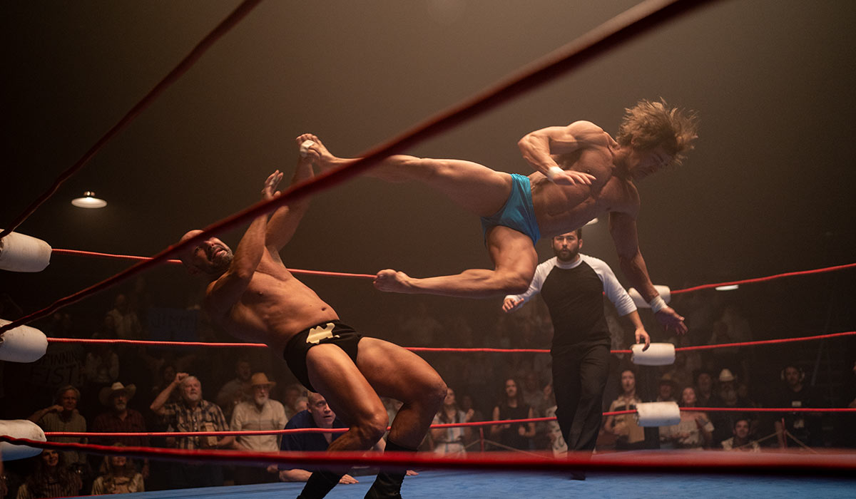 Netflix's 'Wrestlers' Review: Makes Even the Haters Love Wrestling