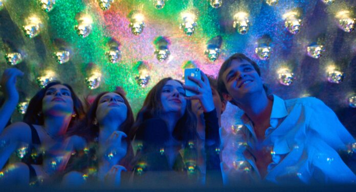 'Diciannove' Trailer: Giovanni Tortorici's Coming-Of-Age Student Drama Produced By Luca Guadagnino Comes To Theaters This July