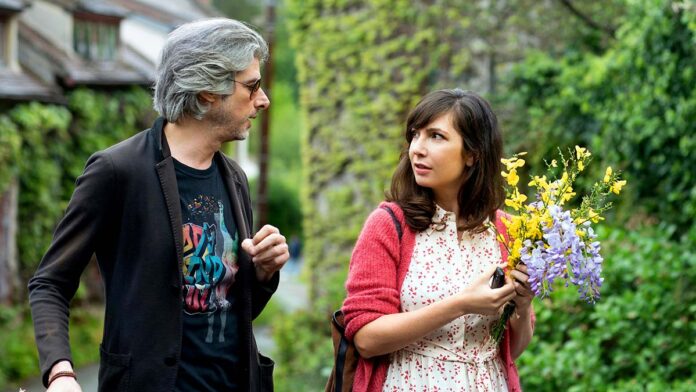 'Suspended Time' Trailer: Olivier Assayas' New COVID-19 Dramedy Hits Theaters On August 15