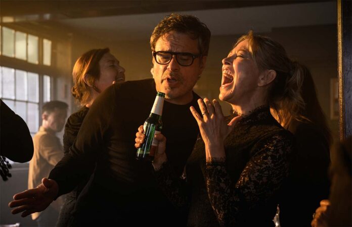 ‘Alice And Steve’ Trailer: Nicola Walker & Jemaine Clement Turn A Family Taboo Into An All-Out Feud