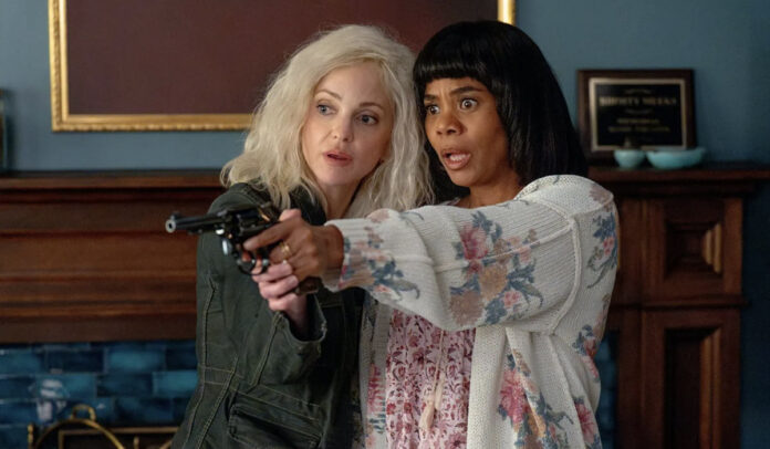 Anna Farris, Regina Hall, Scary Movie