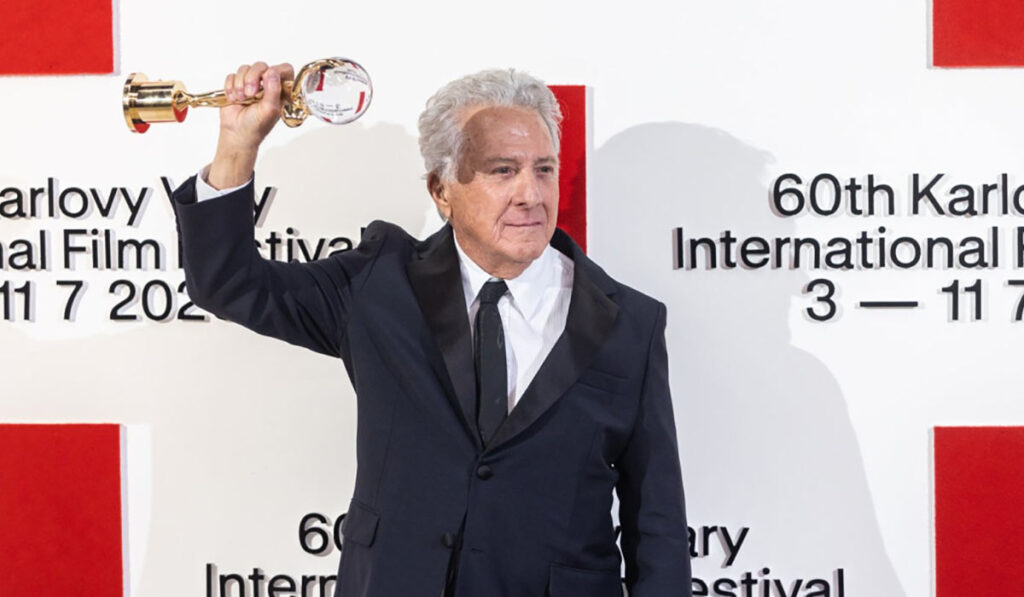 Dustin Hoffman & Maggie Gyllenhaal Receive Standing Ovations At 60th Karlovy Vary International Film Festival