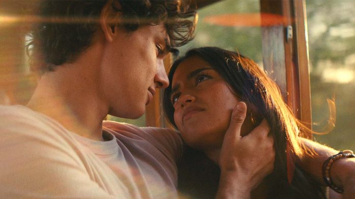 THE LAST SUNRISE // Starring Eva Longoria, Maia Reficco & Fernando Lindez