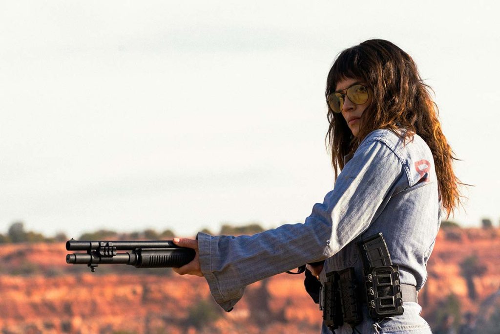 Adria Arjona Says An Unnamed “Asshole” Co-Star’s On-Set Behavior Left Her “In Shock”: “Can We Cancel Method Acting?”